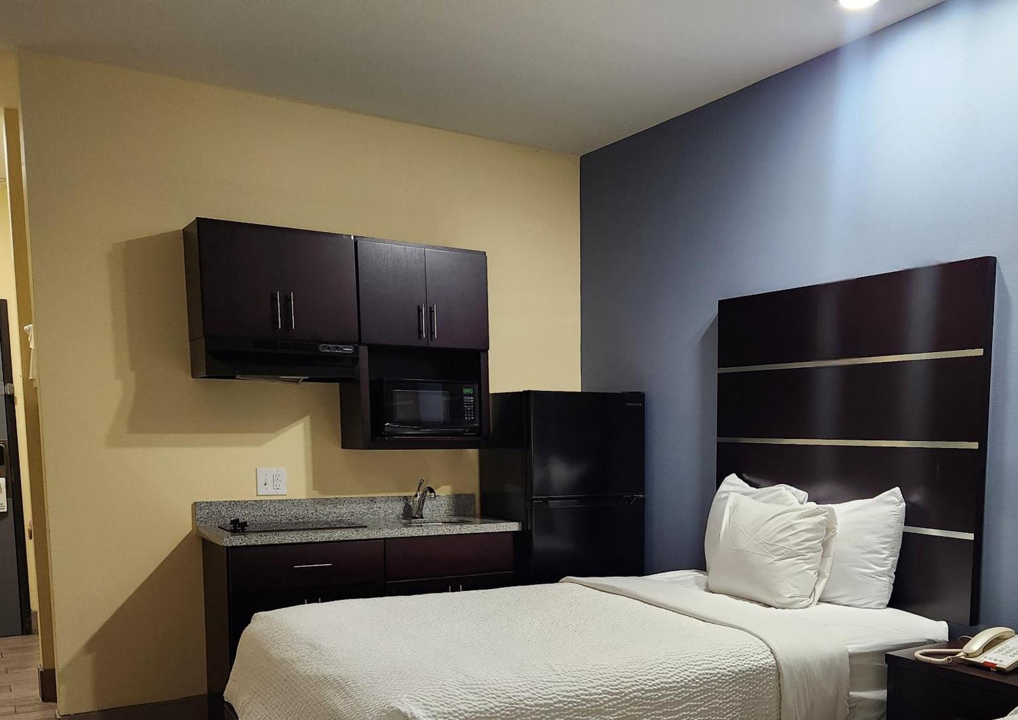 Days Inn By Wyndham Baton Rouge Airport Kültér fotó